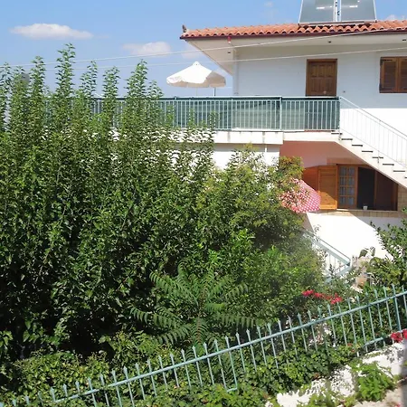 Petros House 1