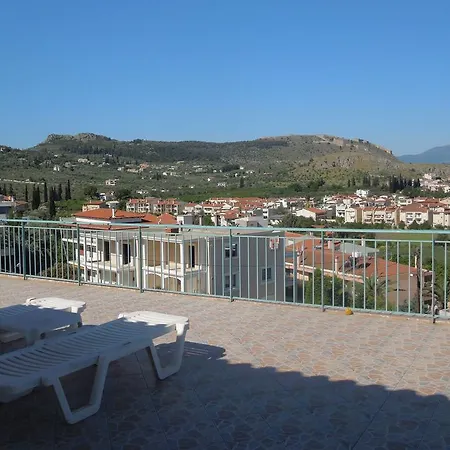 Apartment Petros House 1