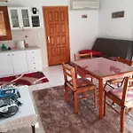 شقة Petros House 1
